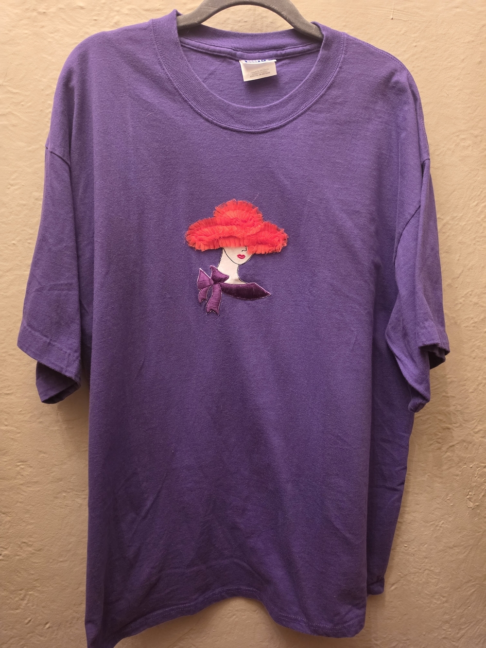 Single Stitch Hanes Beefy-T Purple Hat Lady Appliqué Graphic Tee XL Y2K Novelty